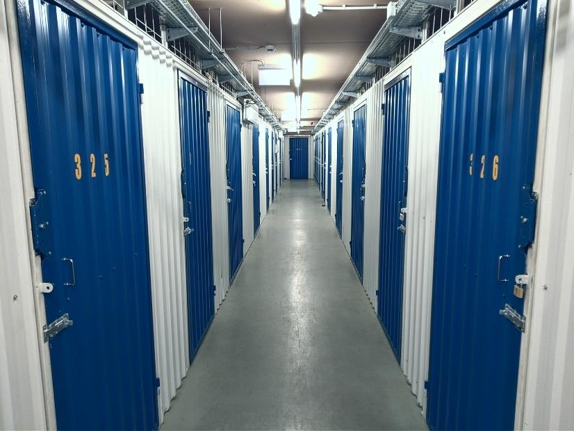 Self storage units in Budapest, 22.