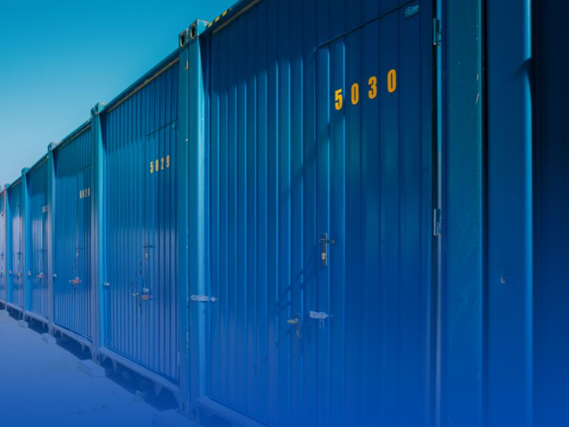 Self Store Mátyásföld, outdoor container storage units. | © Self Store Budapest