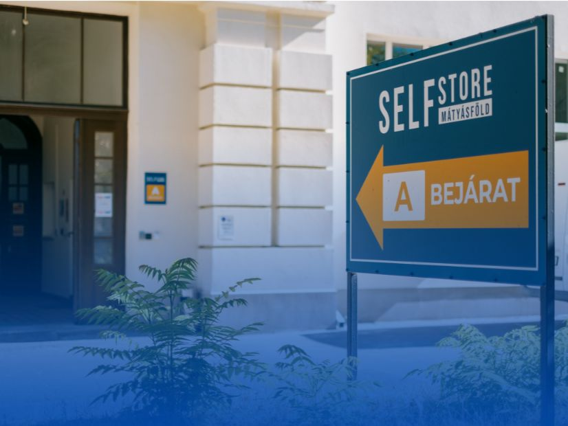 Customer service office in self storage facility, Budapest 16. | © Self Store Budapest