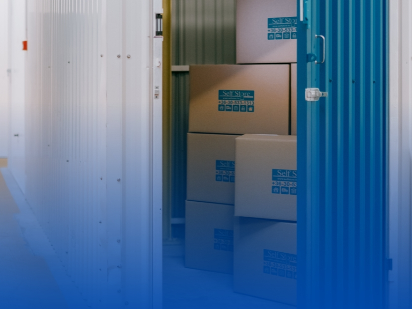 Ügyfélszolgálati iroda és csomagolóanyagok a Self Store Budafok raktárépületben - Budapest 22. kerület | © Self Store